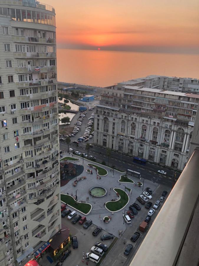 Удобные Апартаменты С Видом На Море Batumi Exteriör bild
