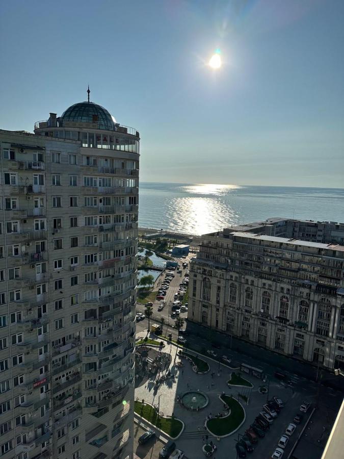 Удобные Апартаменты С Видом На Море Batumi Exteriör bild